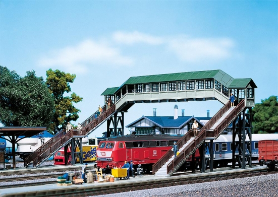 FALLER 120198 H0 Überdachte Fußgängerbrücke