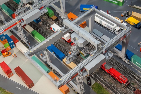 FALLER 120290 H0 Containerbrücke