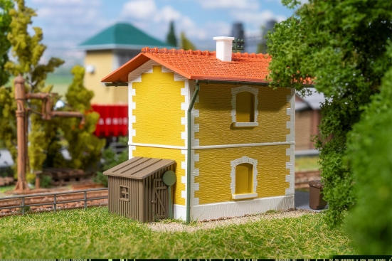 Preview: FALLER 120305 H0 Bahnwärterhäuschen Güssing
