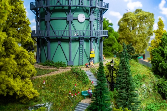 FALLER 130157 H0 Gasometer mit Rohrleitungen
