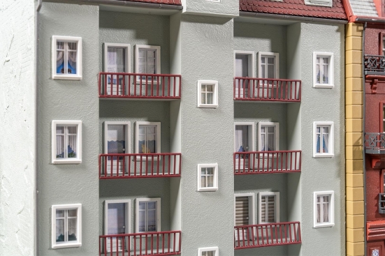 FALLER 130751 H0 Wohnhaus Pritzwalk