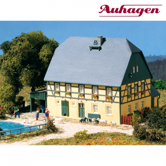 Auhagen 11359 H0 Großes Bauernhaus mit Stall und Schauer