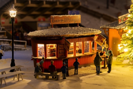 FALLER 134006 H0 2 Weihnachtsmarktbuden mit beleuchtetem Weihnachtsbaum