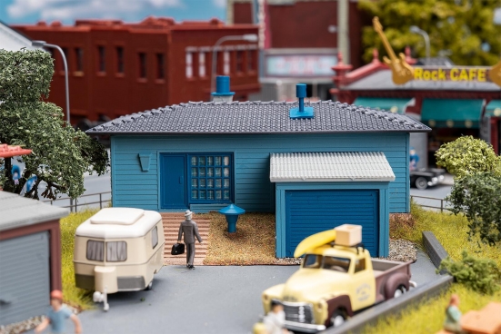 Preview: FALLER 134104 H0 Bungalow Country Road 4