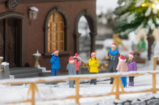 Preview: FALLER 190093 H0 Aktions-Set Weihnachtssingen