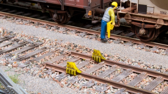 NOCH 13904 N Gleisknagge (10 Stück) 3D-minis