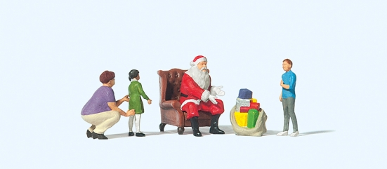 Preiser 10763 H0 Weihnachtsmann im Sessel, Mutter mit Kindern