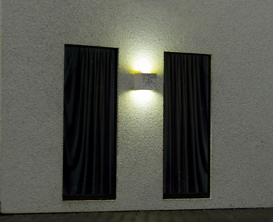 Preview: Viessmann 6026 H0 Wandleuchte modern, 2 LEDs warmweiß