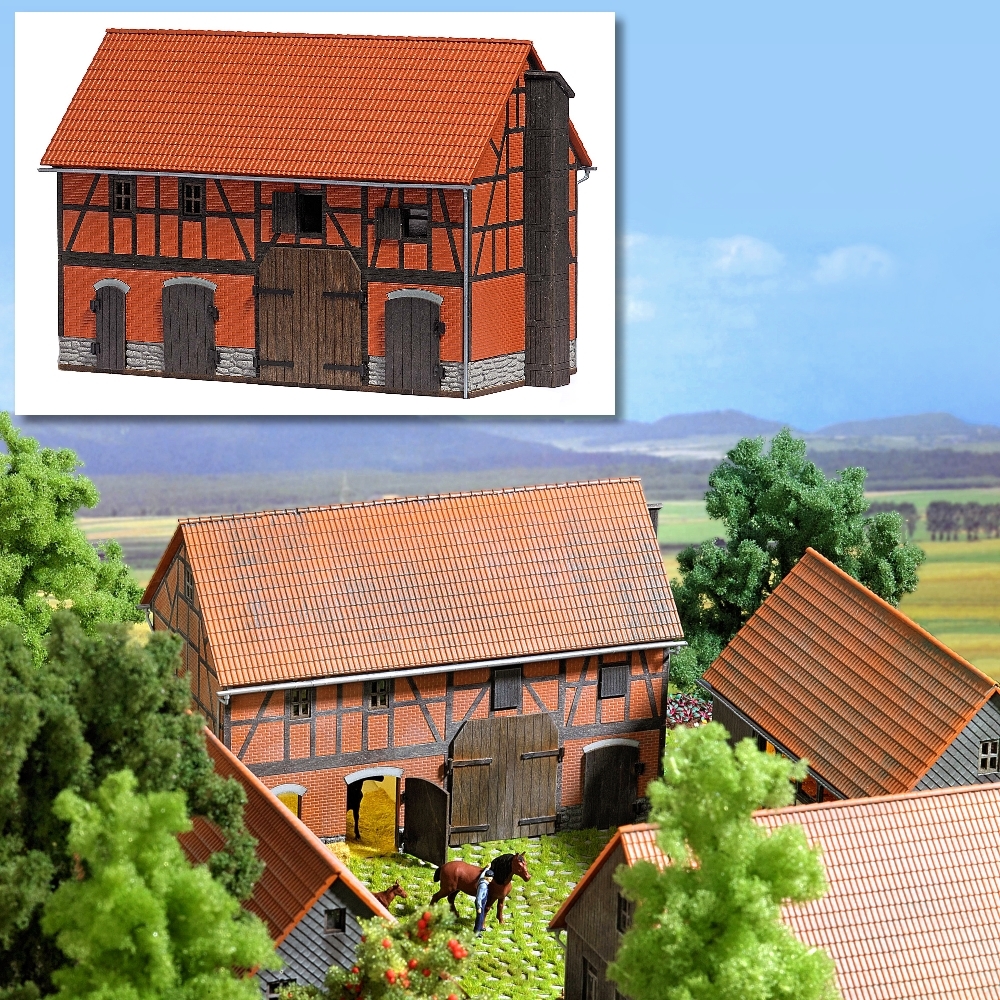BUSCH 1507 H0 Scheune mit großem Stall