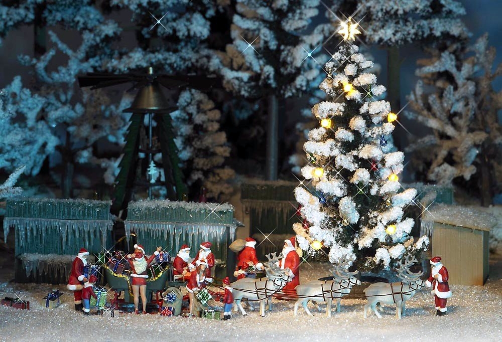 BUSCH 5411 H0 Weihnachtsbaum mit LED-Beleuchtung