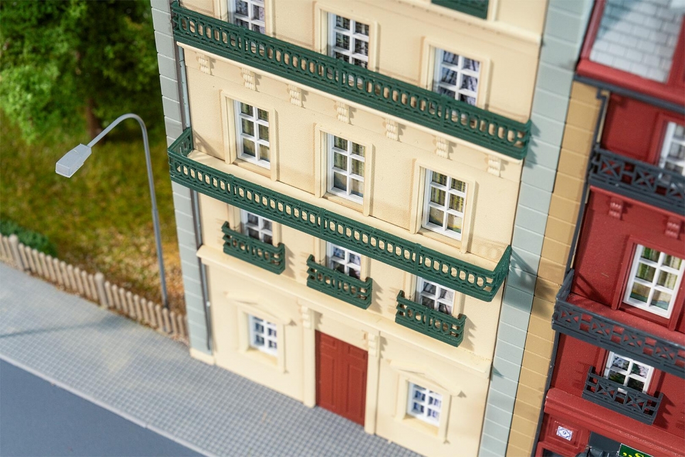 FALLER 130712 H0 Stadthaus, 6-stöckig