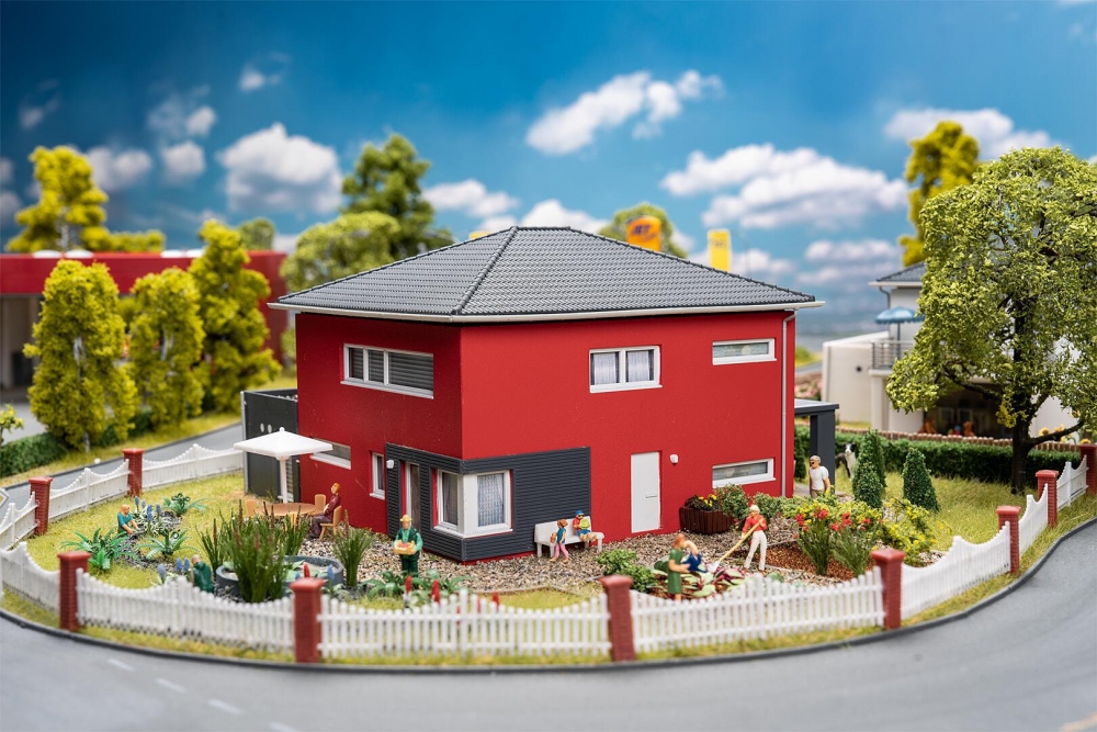 FALLER 130743 H0 WeberHaus CityLife, rot