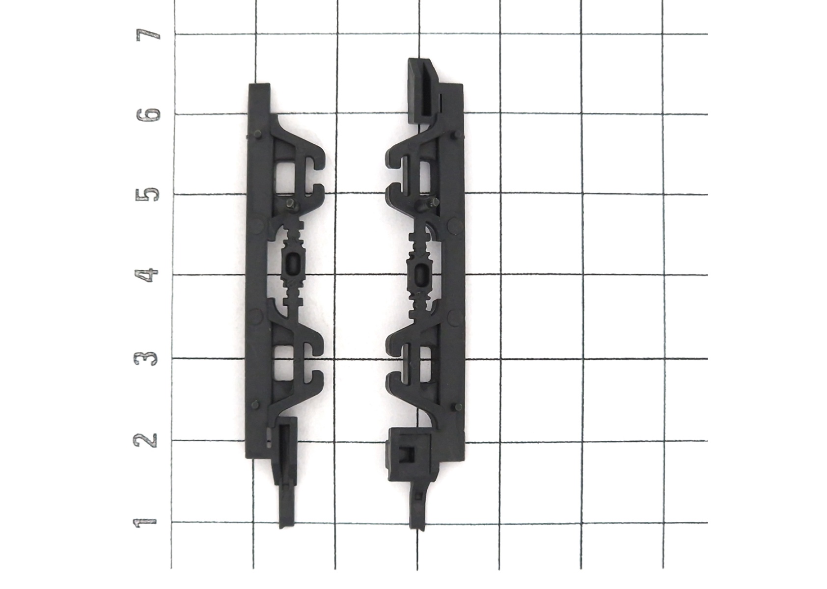 Märklin E297818 Geräteattrappe links + rechts (Set) Modelleisenbahn