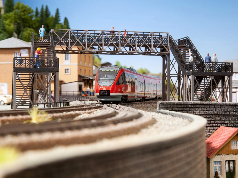 NOCH 67070 H0 Fußgängerübergang Grundbausatz