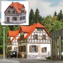 BUSCH 1907 H0 Verwittertes Wohnhaus 